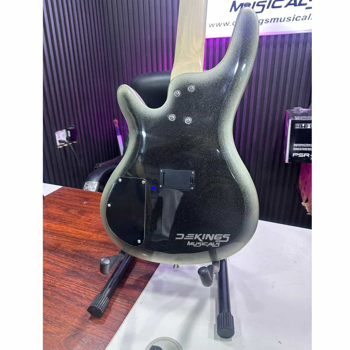 Ibanez Sr305 5-String Bass Guitar