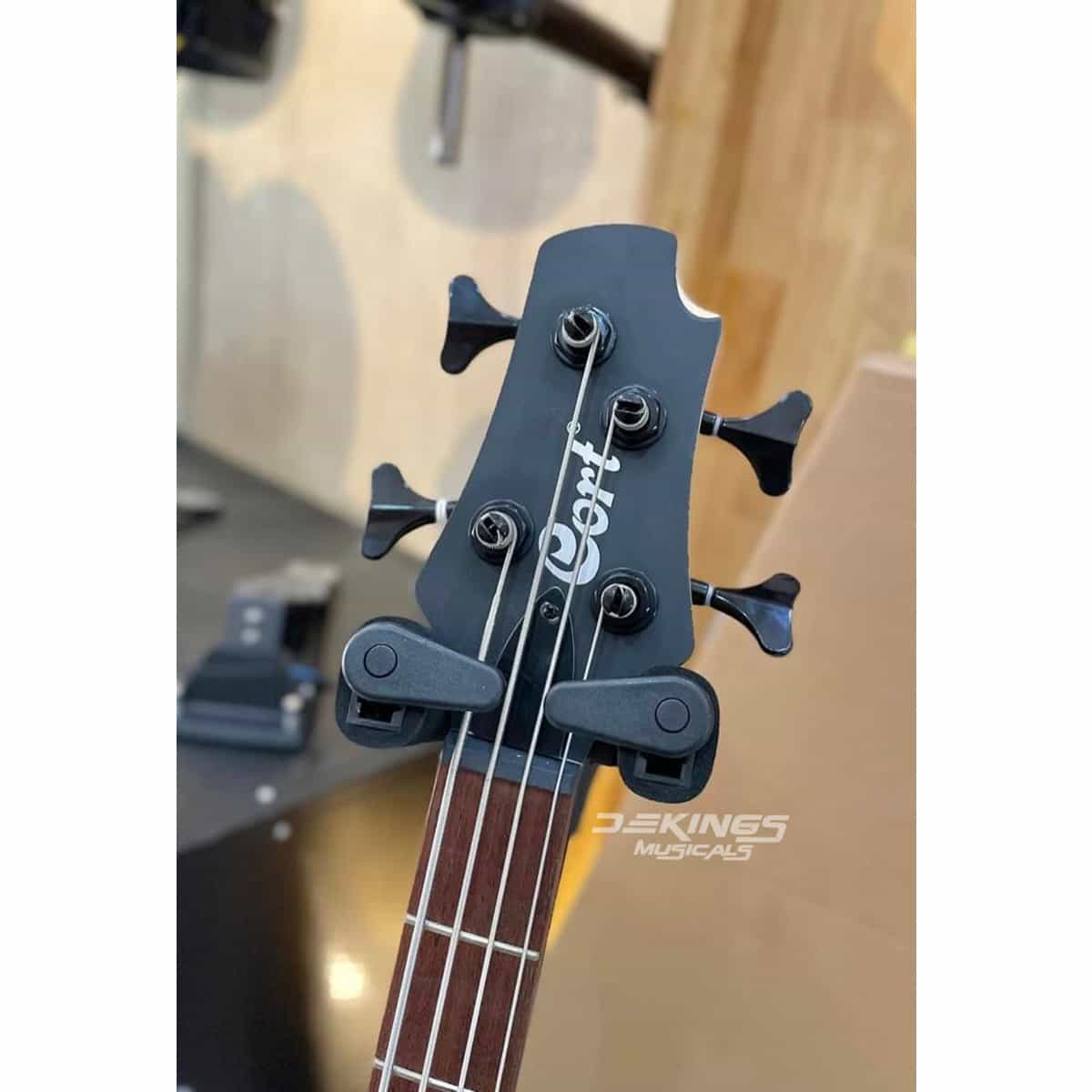 Cort Action DLX AS 4-Strings