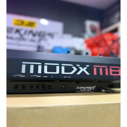 Yamaha MODX M8 Synthesizer