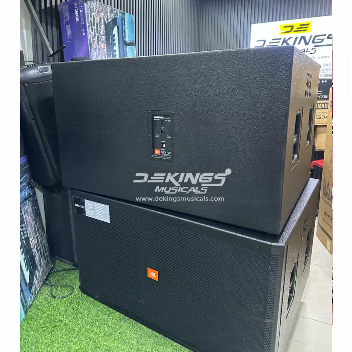 JBL subwoofer SRX728S