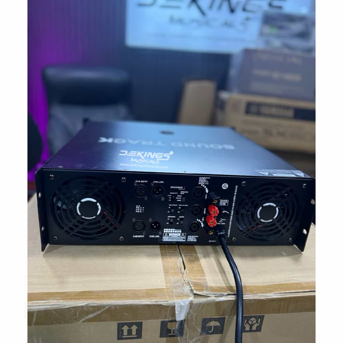Sound Track SK7000 Power Amplifier