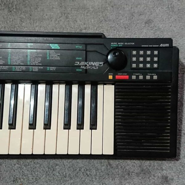 PSR 75 Yamaha keyboard