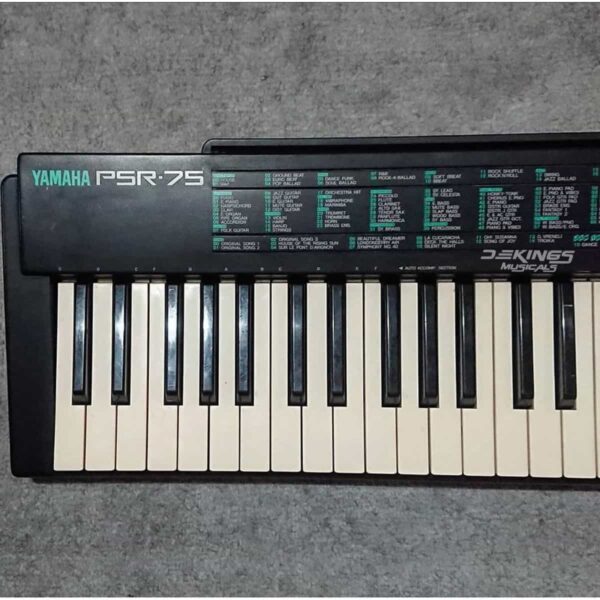 PSR 75 Yamaha keyboard