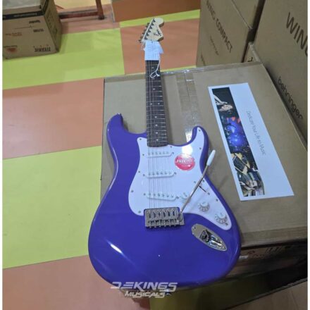 Squier Sonic Stratocaster SSS