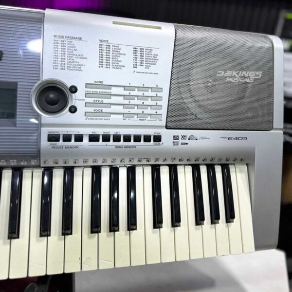 Yamaha PSR E403 Keyboard