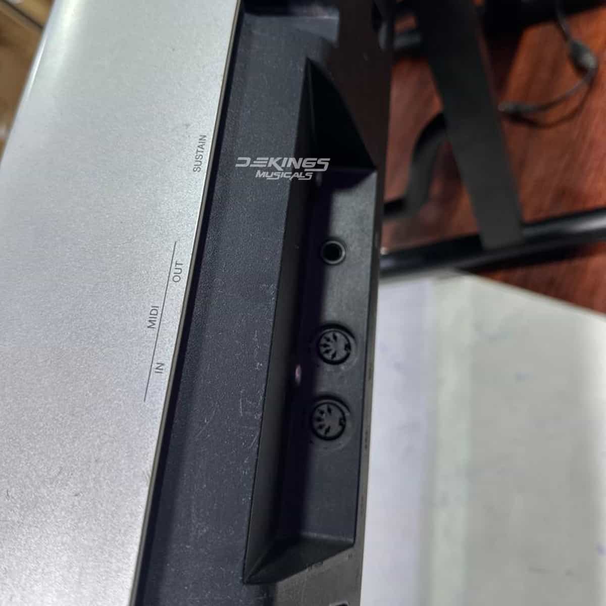 Yamaha P95 digital piano