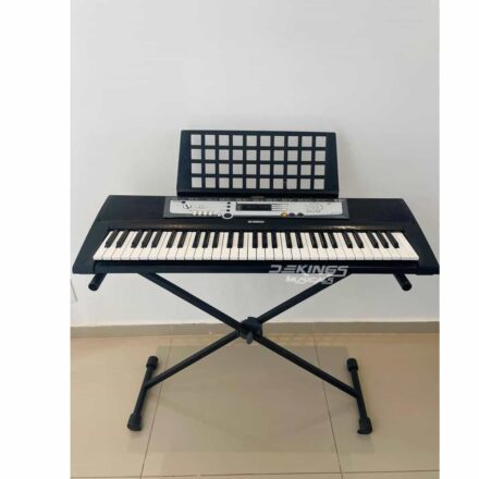PSR E213 Yamaha keyboard