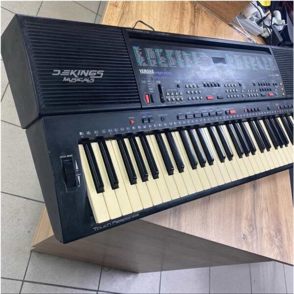 PSR 400 Yamaha keyboard