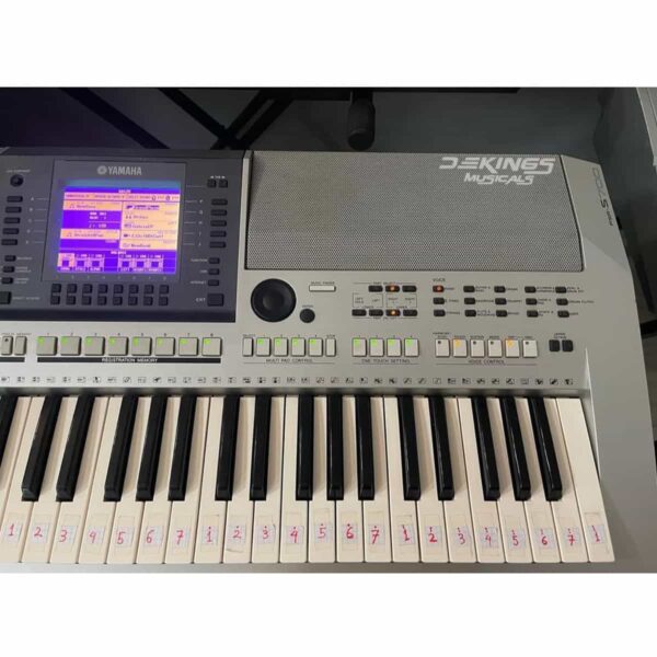 PSR-S700 Yamaha Keyboard