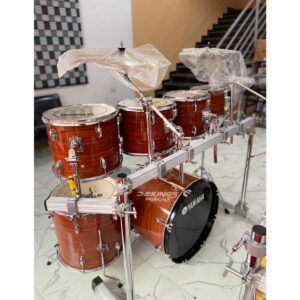 Standard Yamaha 7-Piece Drum Set